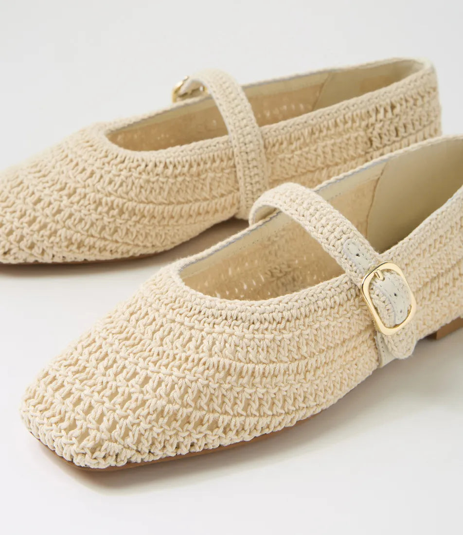 SIZE 7 / Mollini Prado Natural Woven Flat Shoes