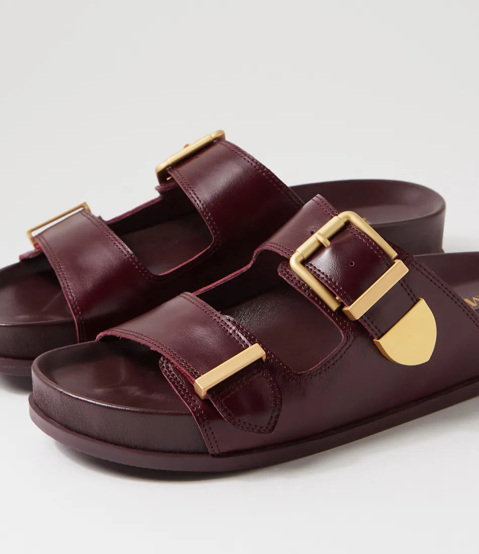 Mollini Celeste Burgundy Shine Leather Slides // SIZE 9/40