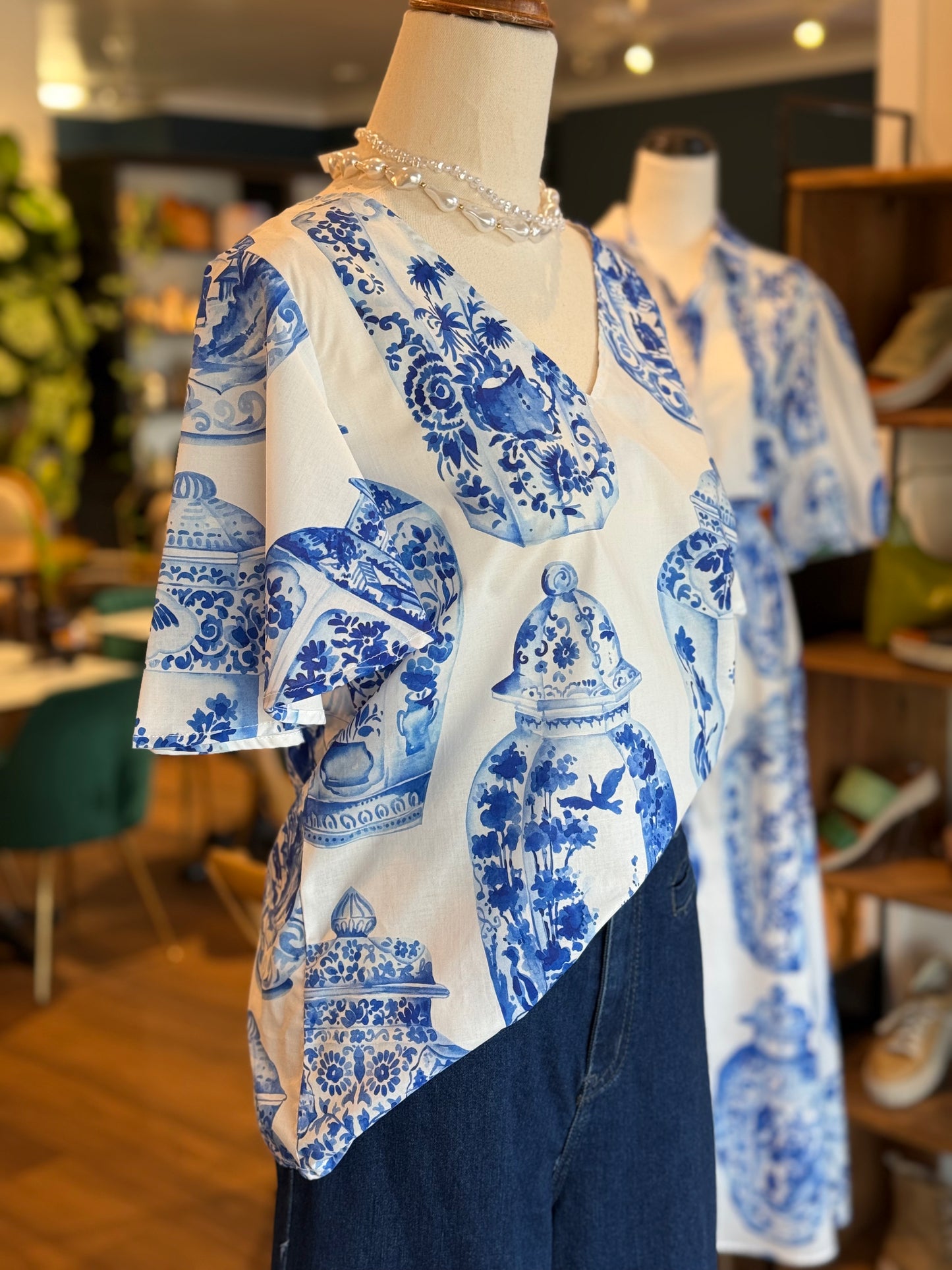 Liberty Rose Blue Vase Top