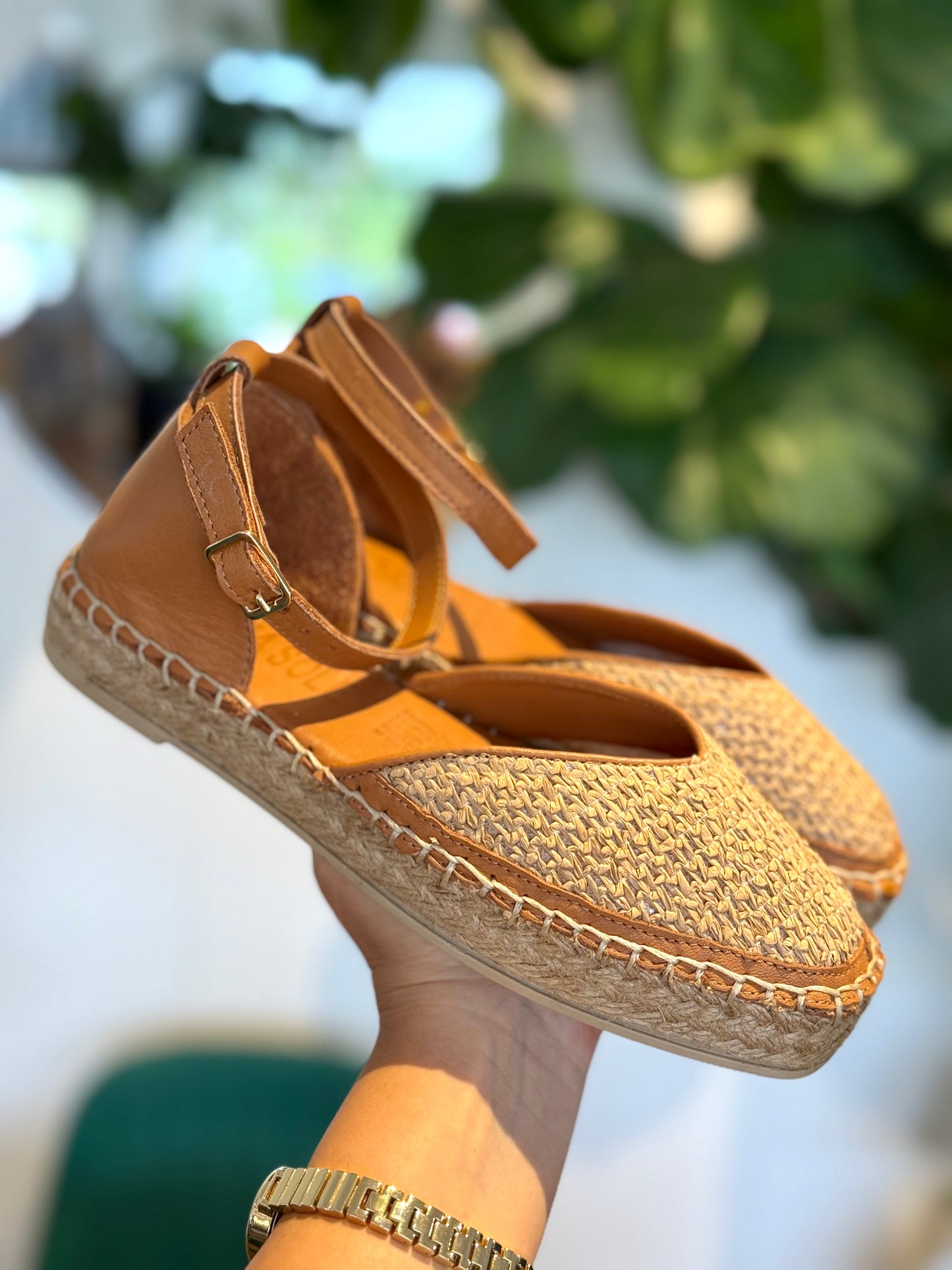Luna Sole Kiss Tan Raffia Sandals