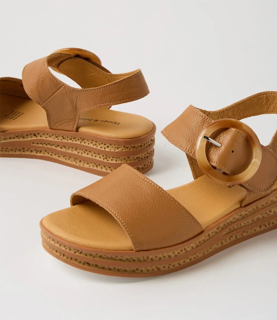 Django & Juliette Cubbie Dark Tan Leather