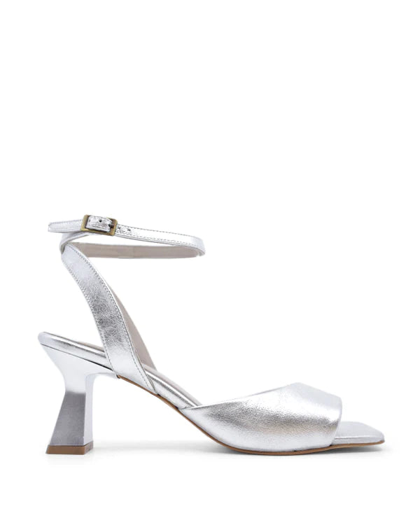 Bueno Tessa Silver Heels
