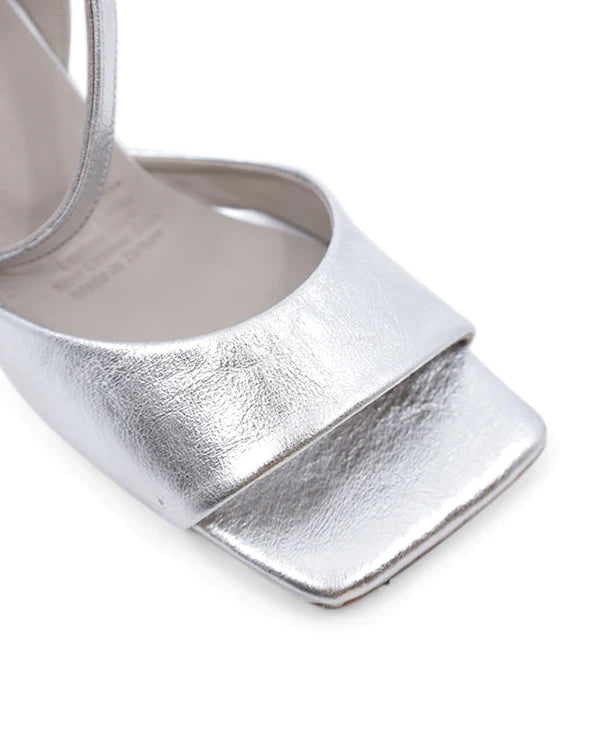 Bueno Tessa Silver Heels