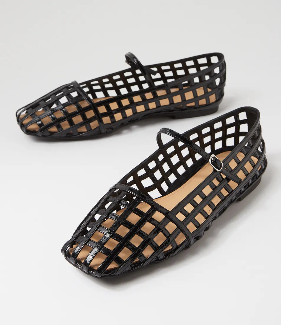 Mollini Taints Black Patent Leather Ballet Flats
