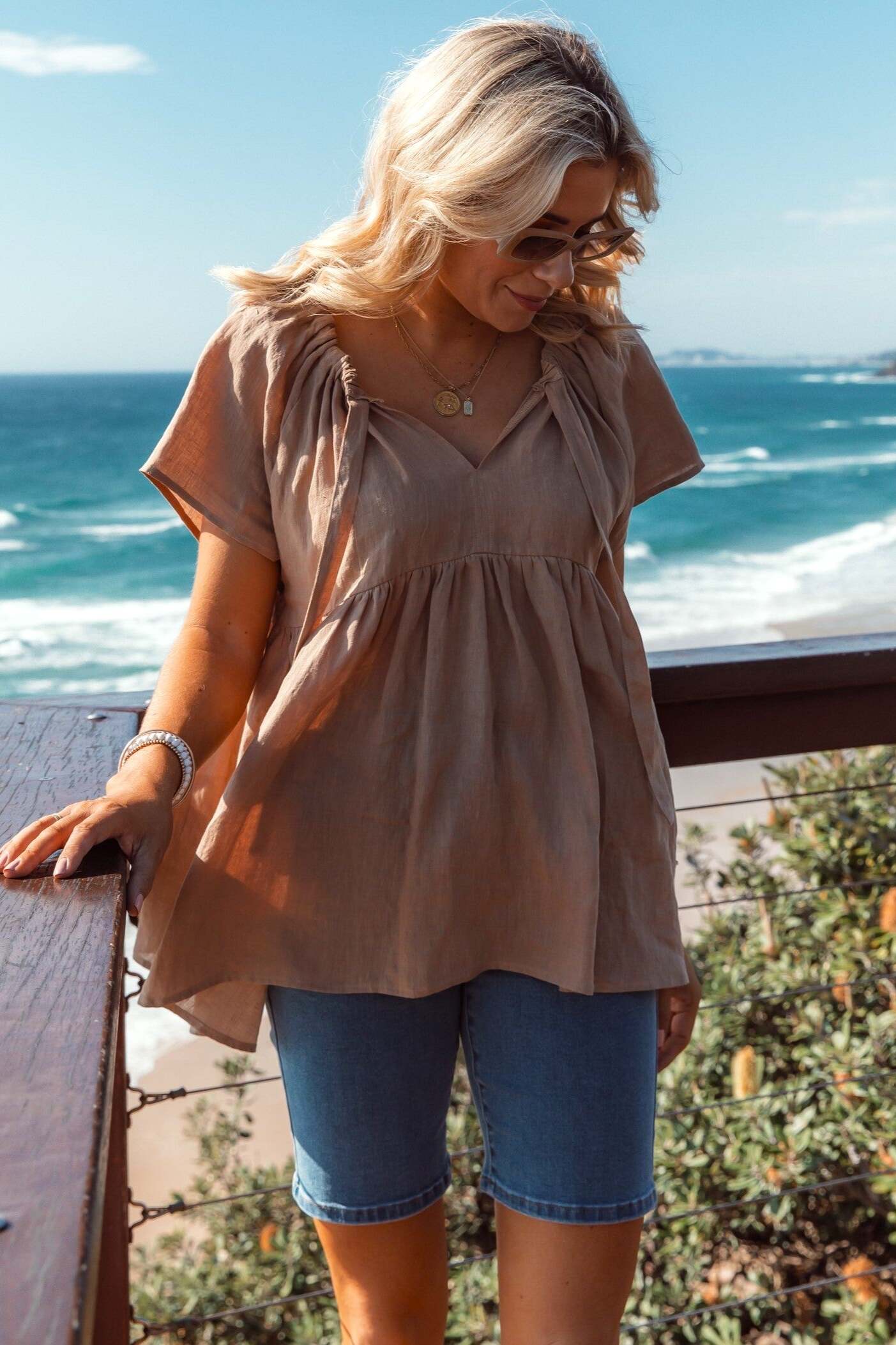 Leoni Ayla Linen Top - Sun Tan