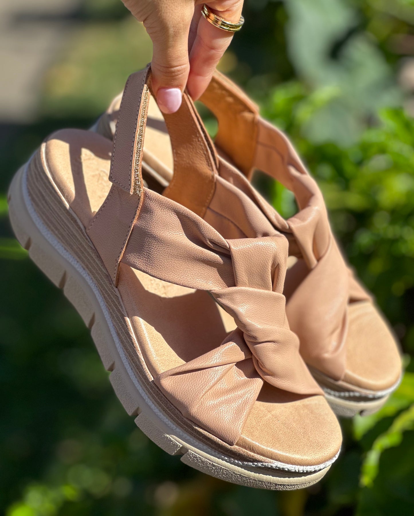 Raquel Perez Jimena Taupe Sandals