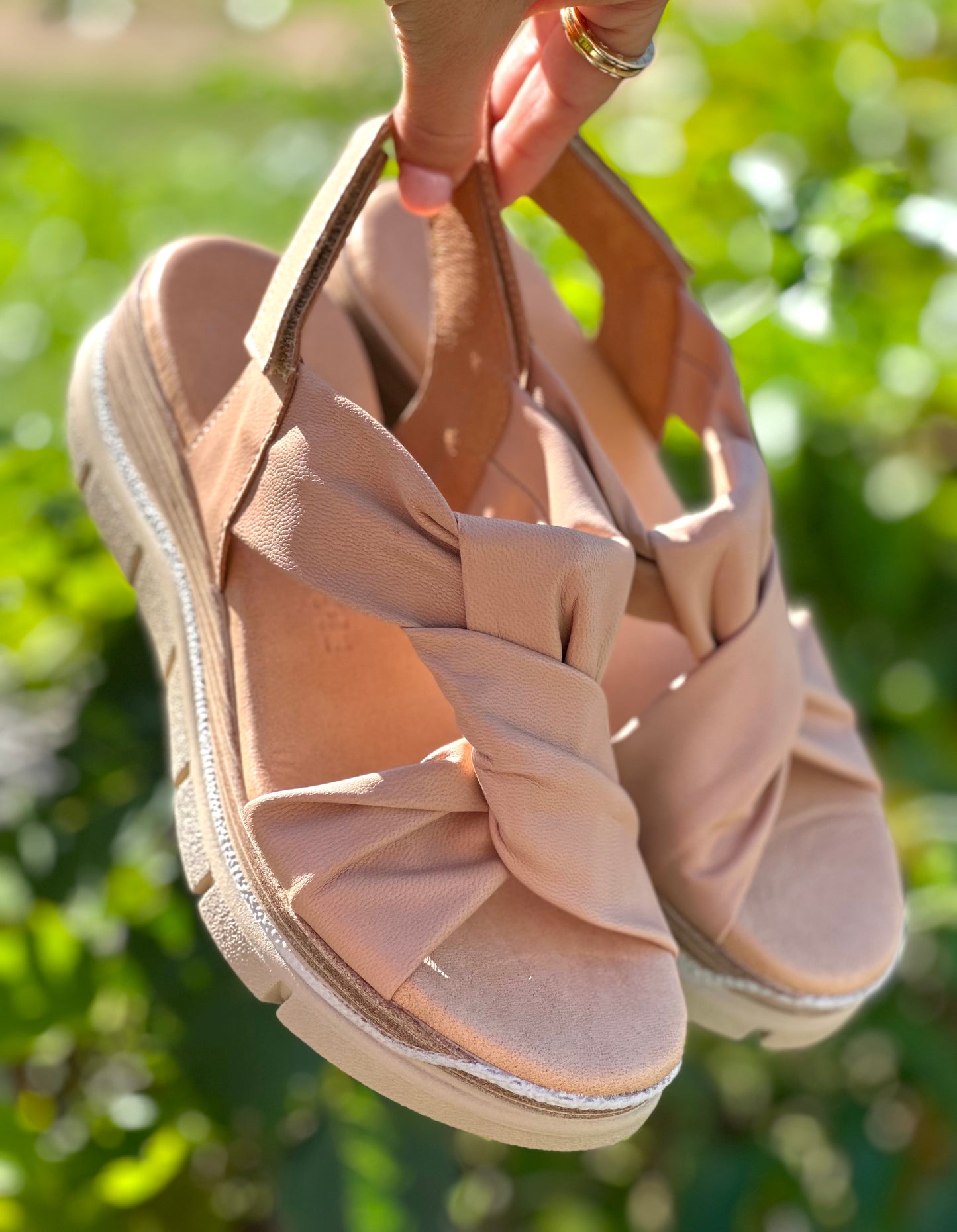 Raquel Perez Jimena Taupe Sandals