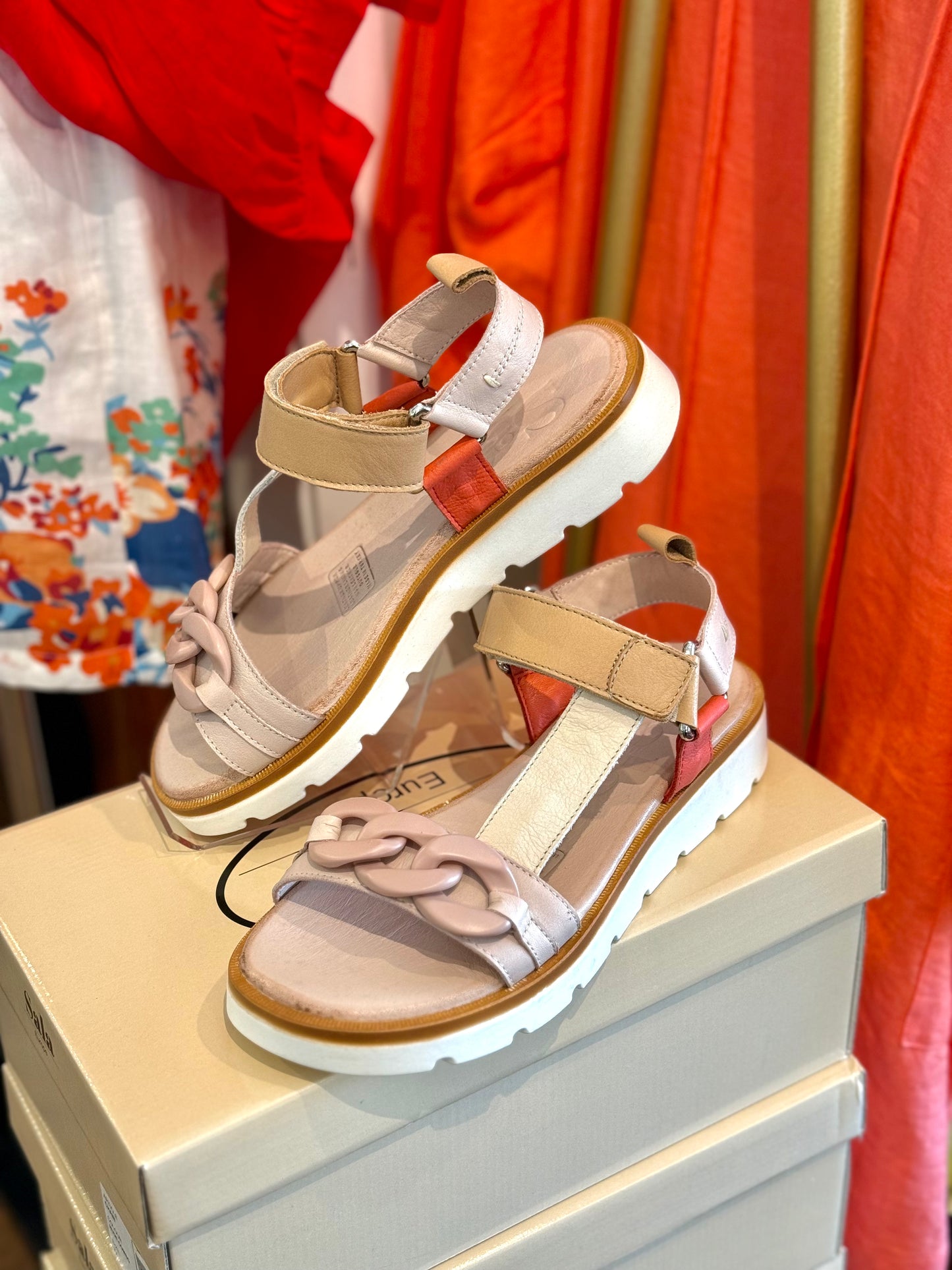 Sala Europe Chain Sandals - Nude Coral Combo
