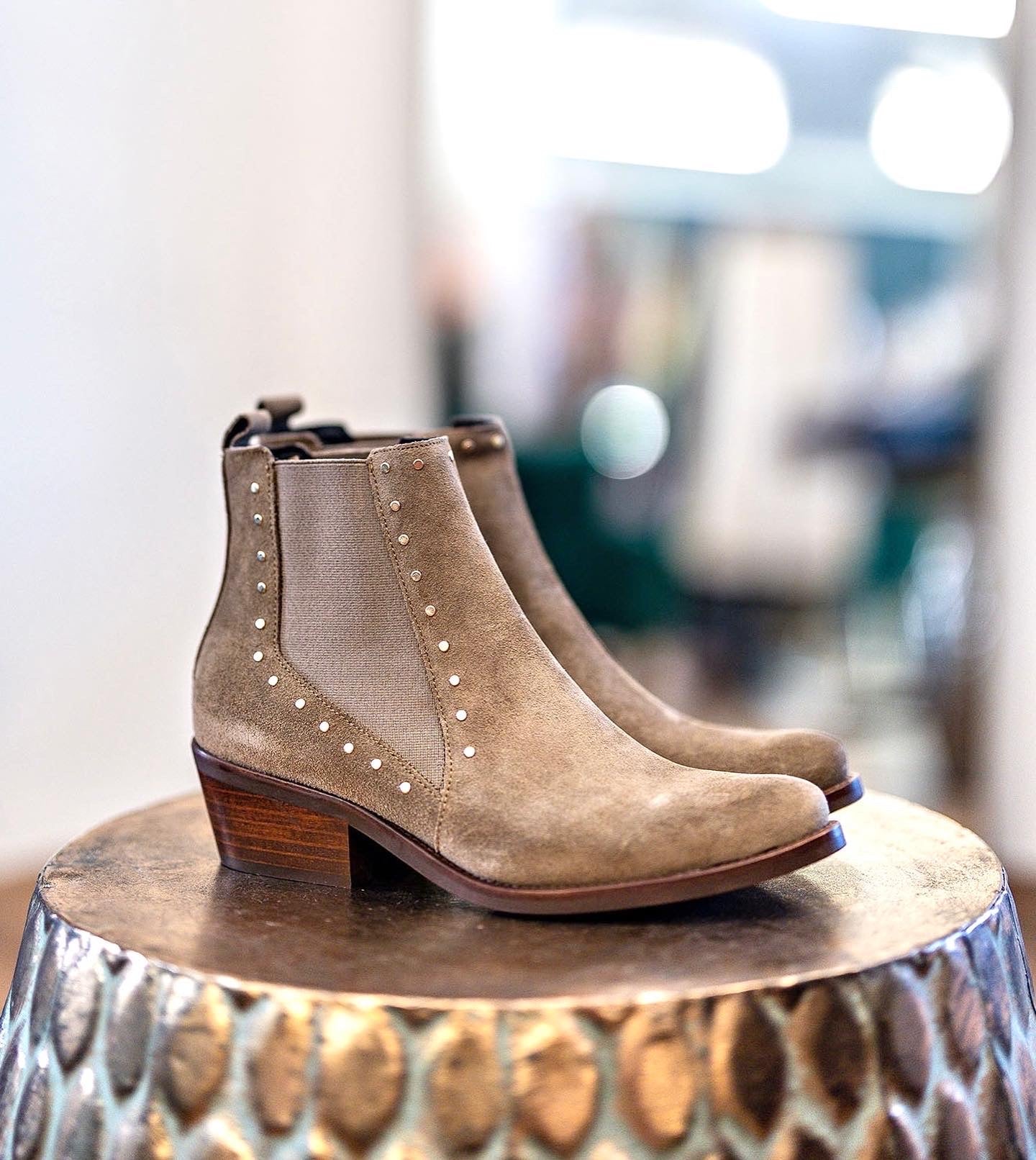 Viguera Talla Western Brown Studded Boots