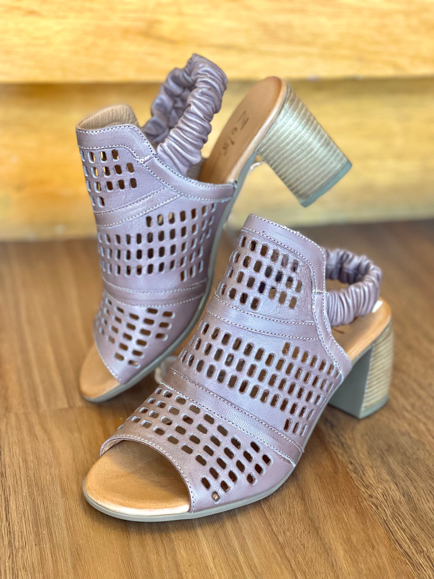 Zola Hassia Taupe Wedge