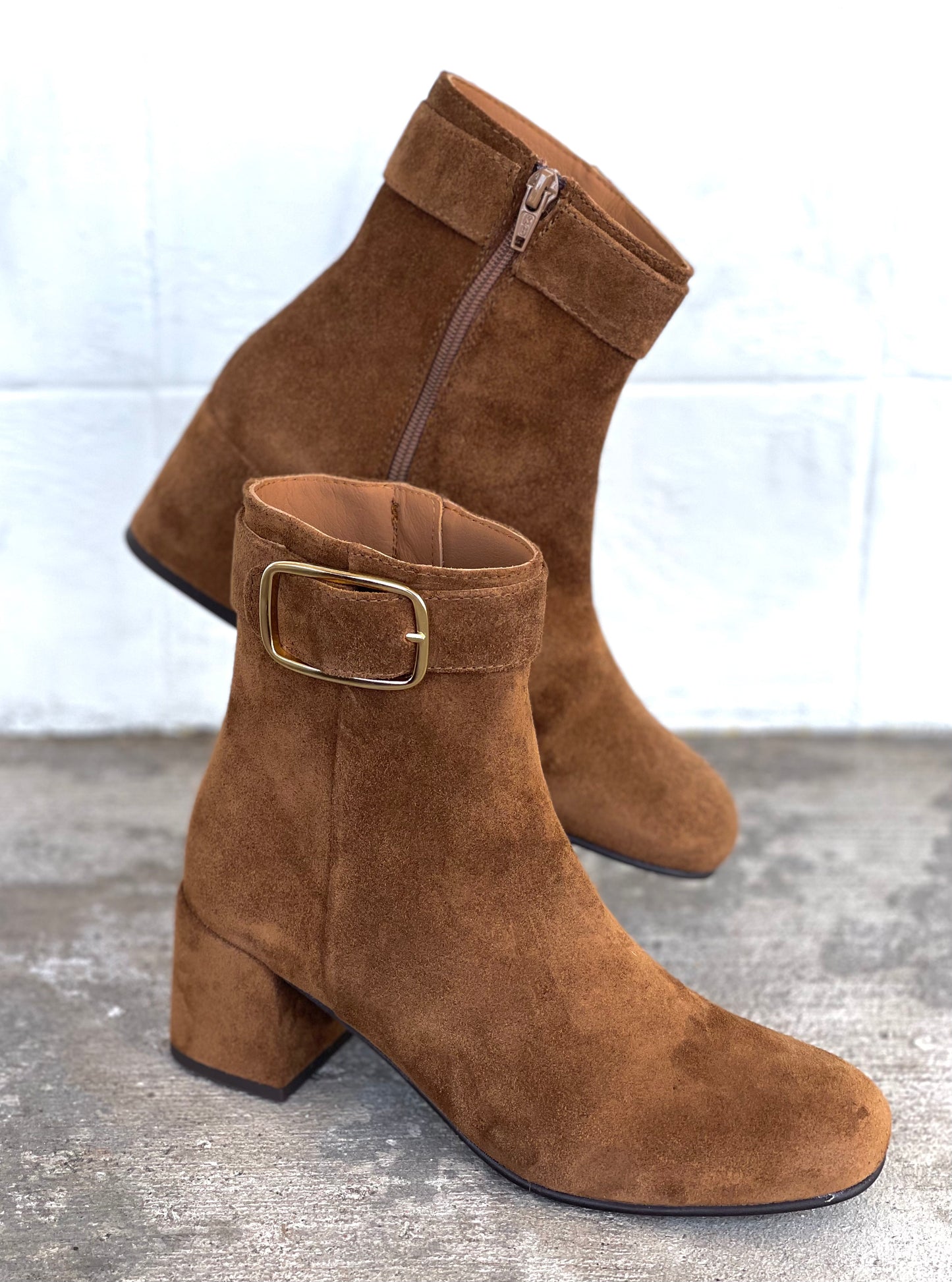 Marian Velur Tabaco Boots